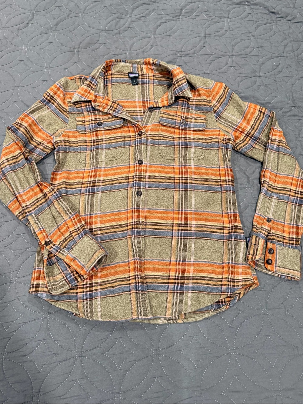 Patagonia Organic Cotton Fjord Flannel Shirt Olive Green Orange Plaid Small